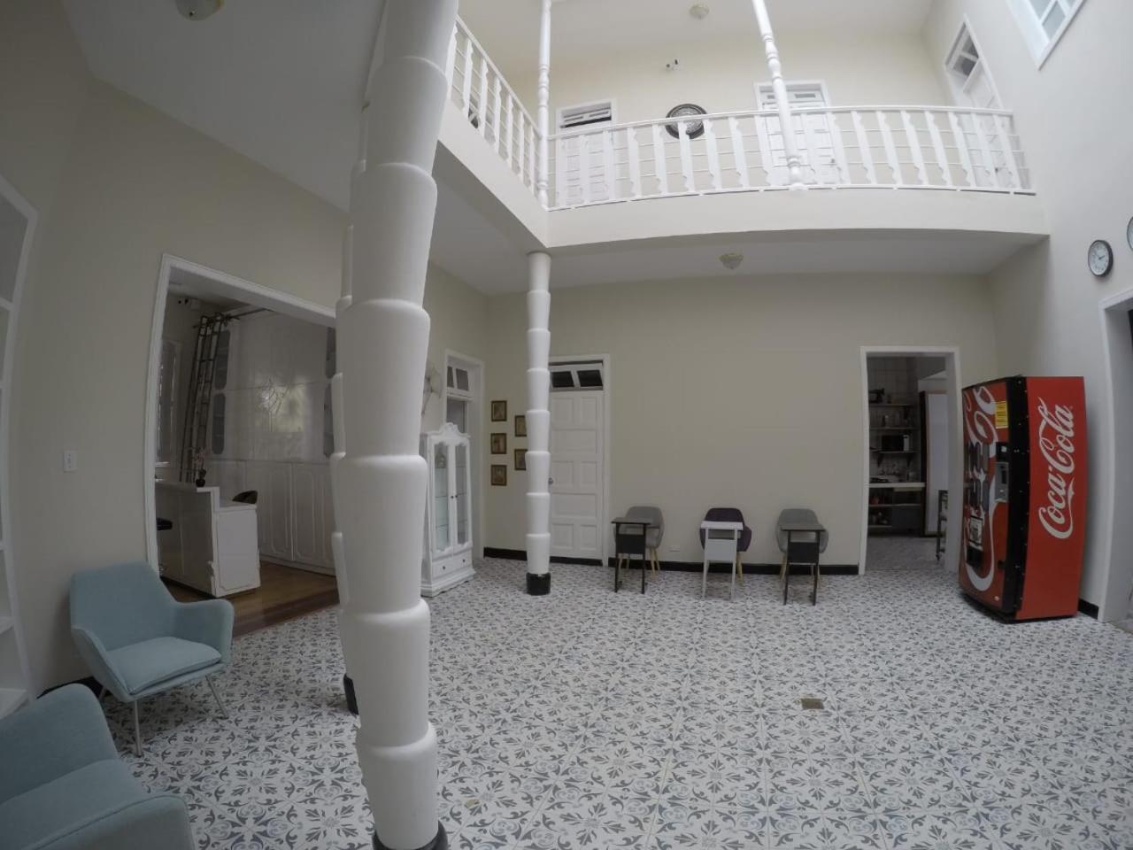 Nomad Hostel Medellín Extérieur photo