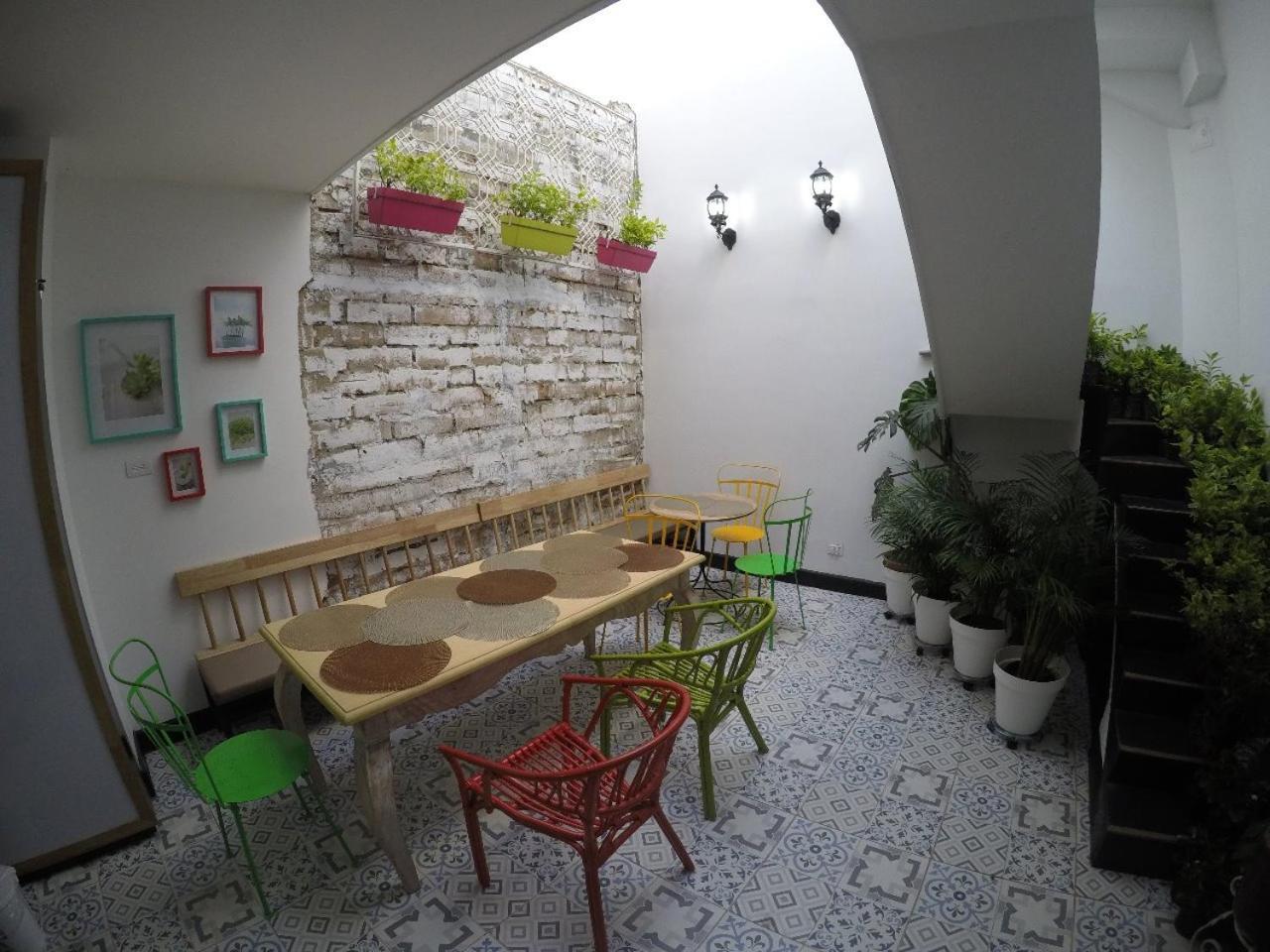 Nomad Hostel Medellín Extérieur photo